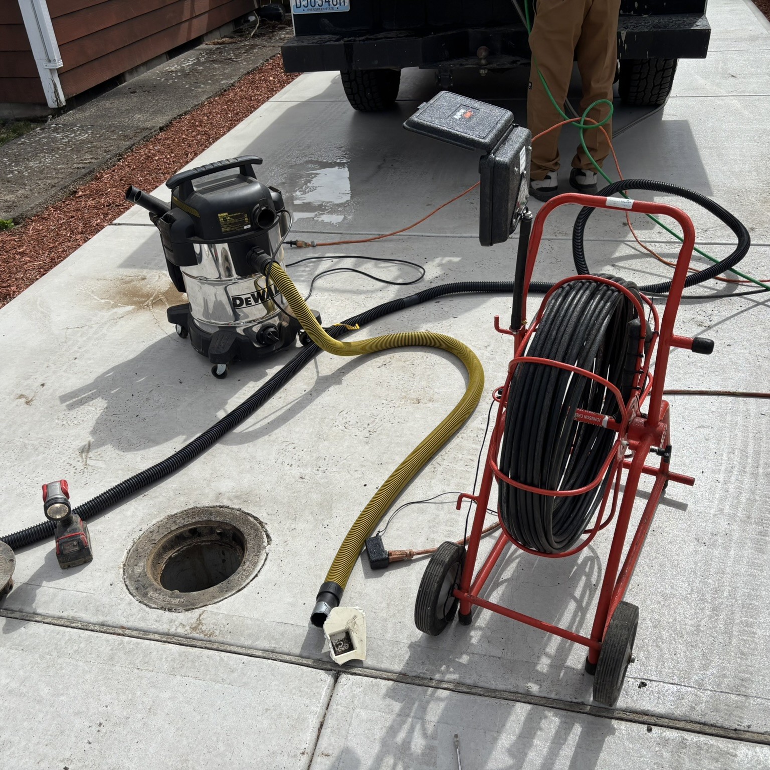 Drain cleaning using professional equipment