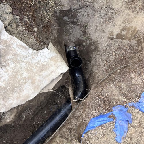 Underground sewer pipe connection